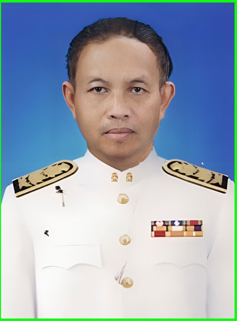 นายสังเวียน  วระไวย์